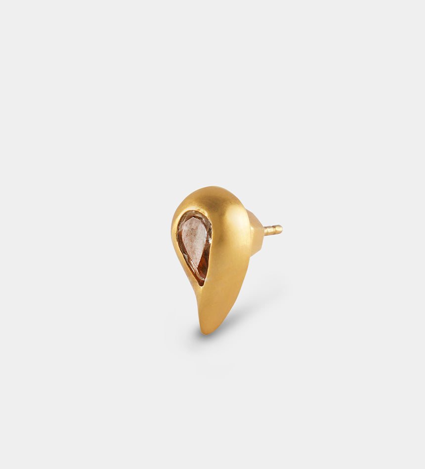 Talon Studs