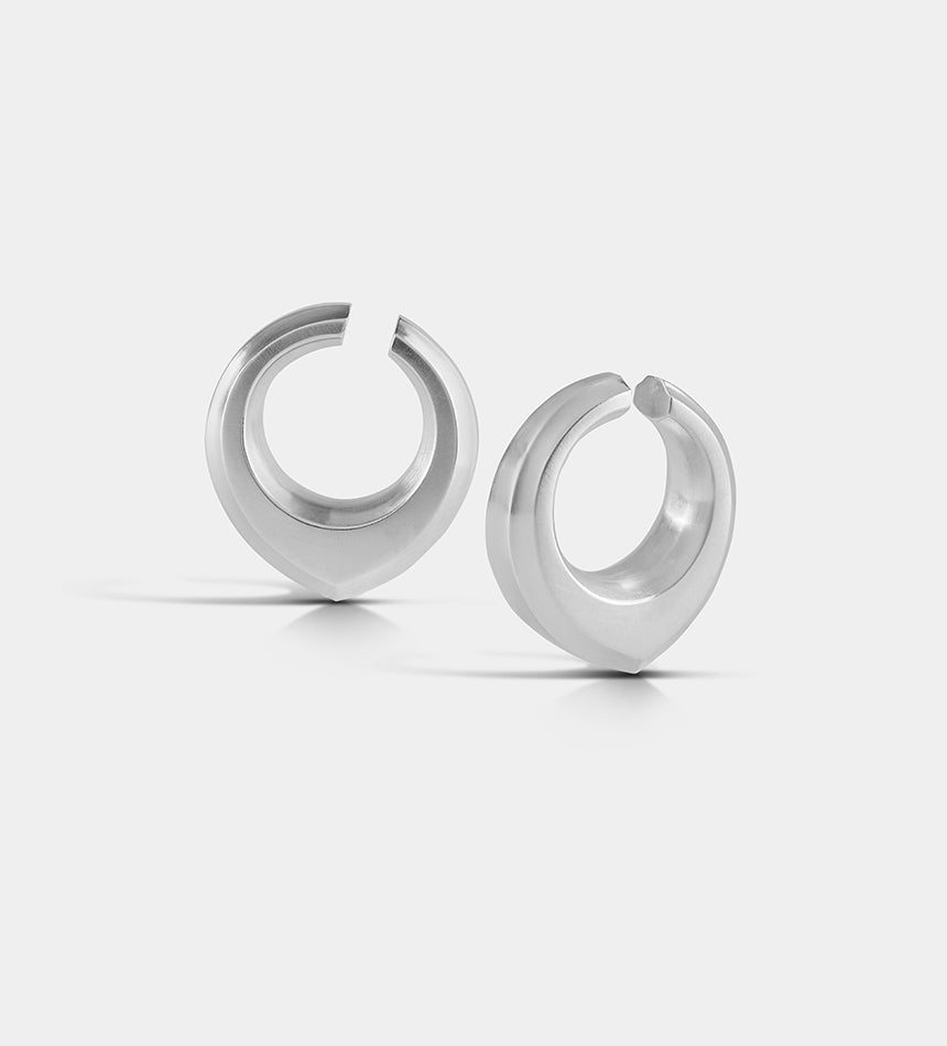 Shield Ear Cuff