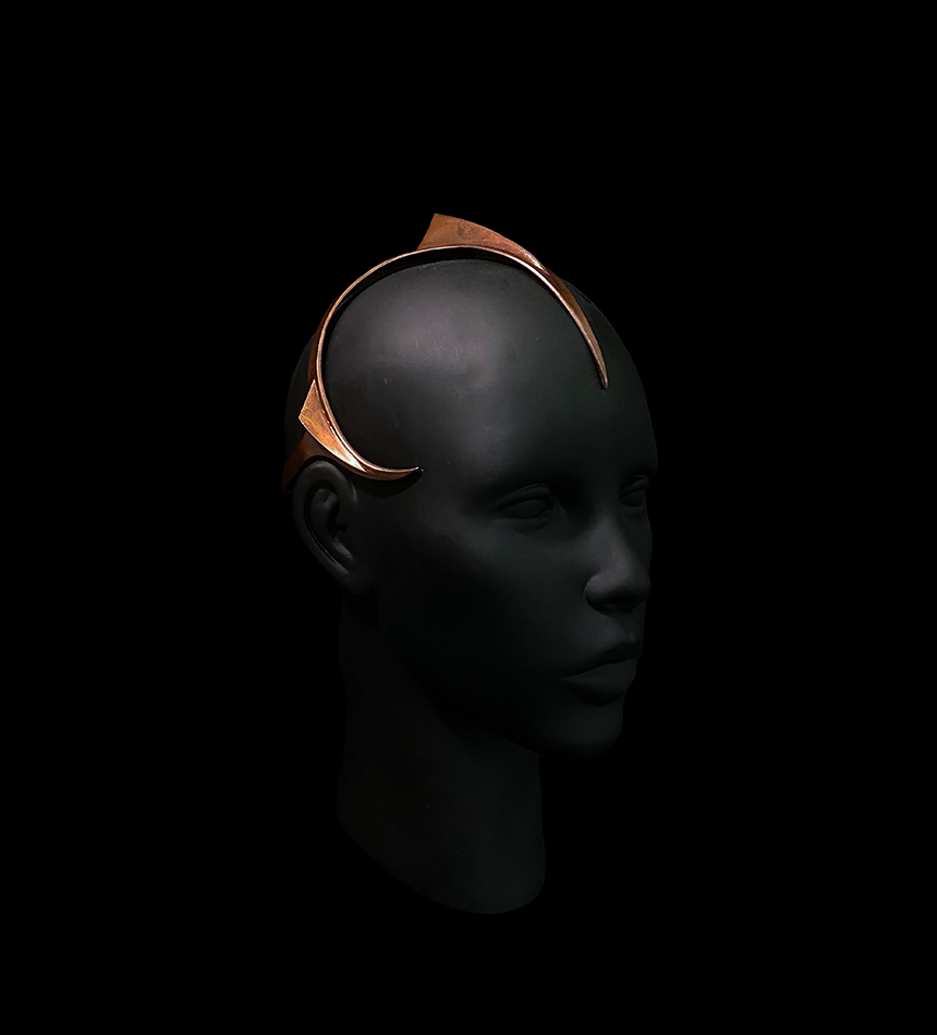 Fin Crown